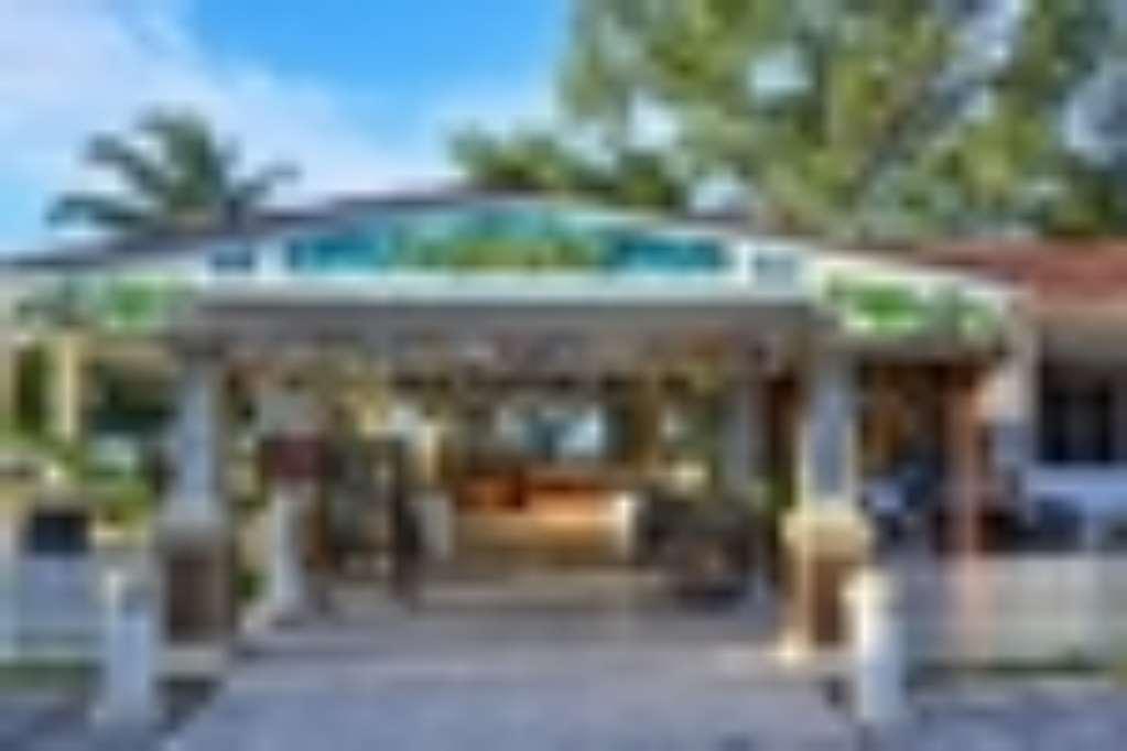 베르자야 파라스린 리조트 Anse Volbert Village 레스토랑 사진